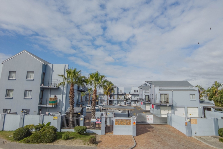 2 Bedroom Property for Sale in Parklands Western Cape